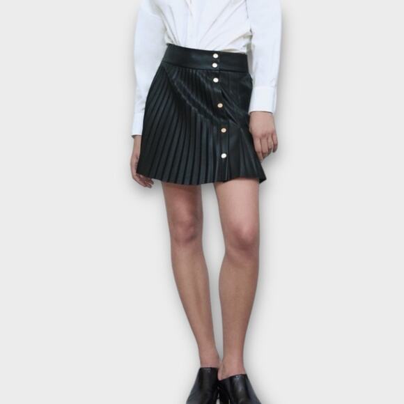 Zara Dresses & Skirts - Zara Pleated Mini Skirt Women's XS Black Vegan Leather Button Accent